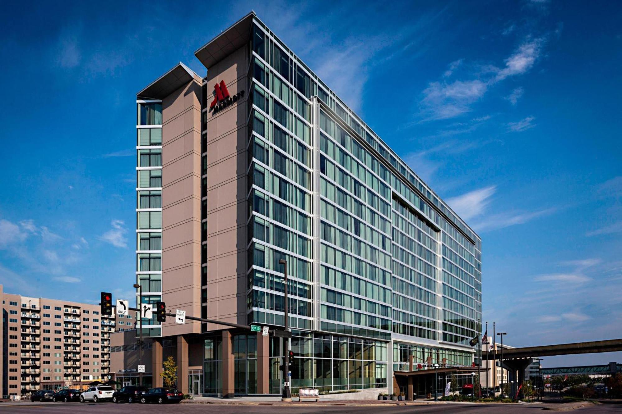 Hotel Omaha Marriott Downtown At The Capitol District Exterior foto
